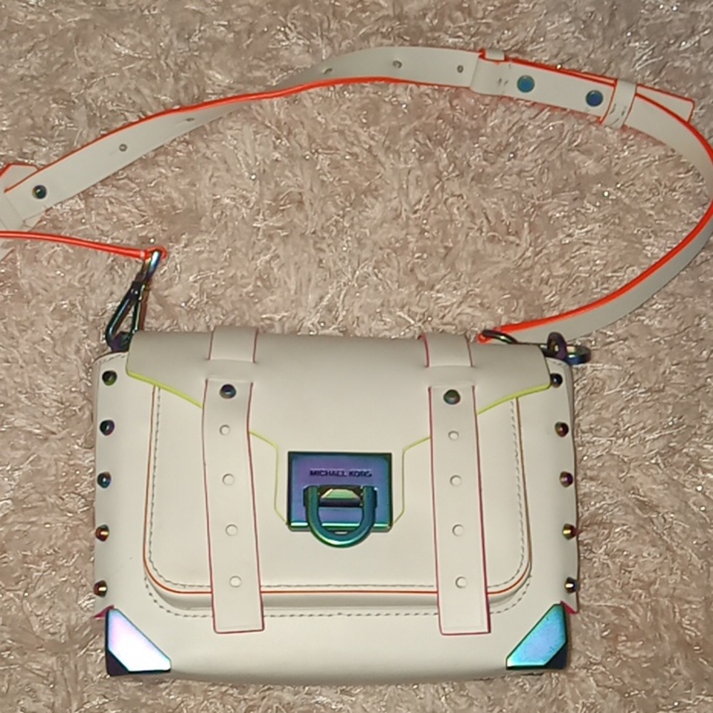 Micheal Kors Manhattan bag